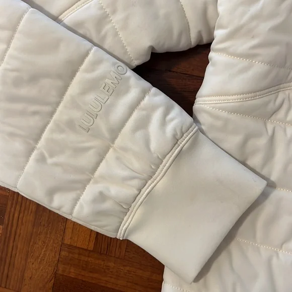 Lululemon White Pullover sz 2 - Picture 6 of 8